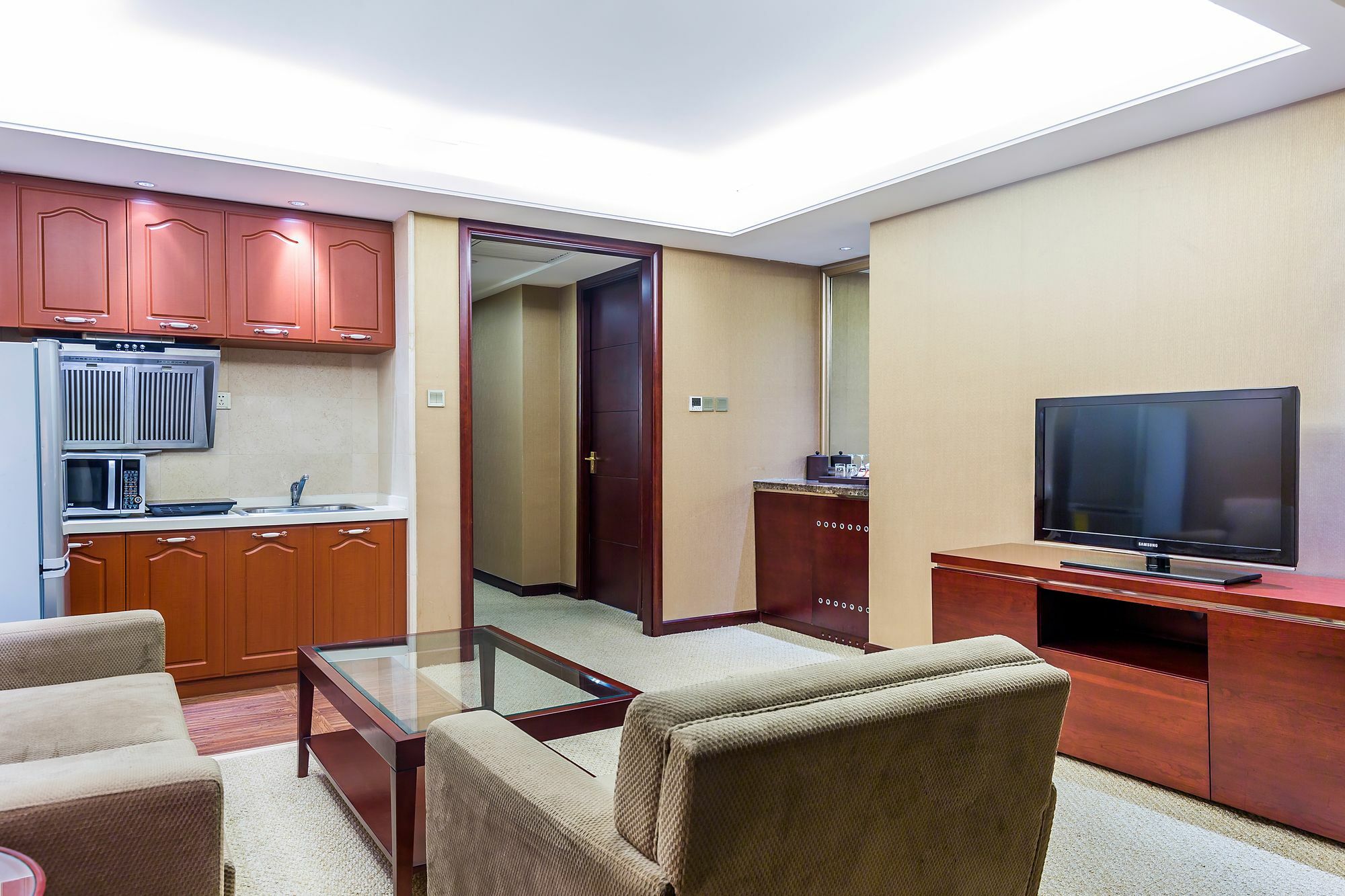 Northyorker Hotel Service Apartment Шънян Екстериор снимка