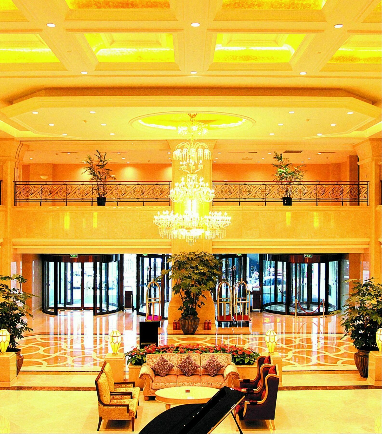 Northyorker Hotel Service Apartment Шънян Екстериор снимка